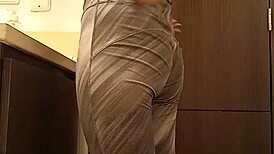 universitaria argentina en viaje de promoción