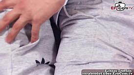 瘦弱小伙第一次激烈肛交同性性爱