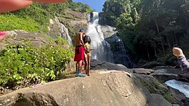 V�deo Amador Bastidores Podendo A Pretinha 18 Na Cachoeira No Ar Livre Completo No Red E No Cher