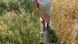 देसी भाभी की जंगल में चुदाई, outdoor teen sex with indian amateurs