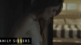 Showstopper chick's pussy pounded before huge facial!