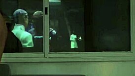 性感辣妹朋友看电影发情忍不住卧室做爱