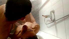 浴室天花板视角录像