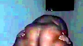 sentones y orgasmos de claudia con su gran culo en doggystyle