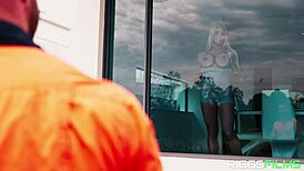 Huge Tits Muscle Barbie Performs Anal with Monster Cock