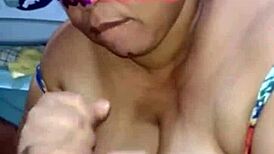 熟女BBW骚货情趣内衣撸奶大屌