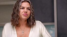 bodybuilder fucks wife's wet pussy till she orgasms with sensual juicy action