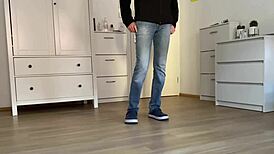 Fat milf pees beautifully in nylon while showing off her big hairy ass