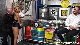 Veronica Leal and Anna Deville in squirting orgy