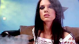 詹妮弗达克双插场景