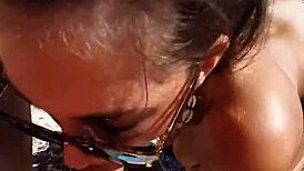 I had quick hot sex with a teen on the beach