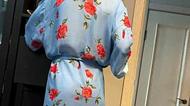 Courier Russian Virgin Girl Sucks Big Cock Hard