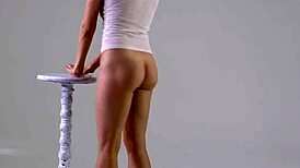 flexible teen ursula fe stretches nude in the gym with acrobatic softcore poses