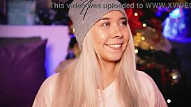 College girl with big butt shakes it online for quick cash