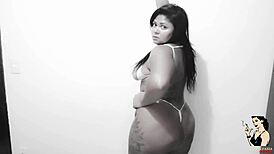 uh, trailer of me masturbatin’ in bathroom, big pussy lips, Suellen Santos