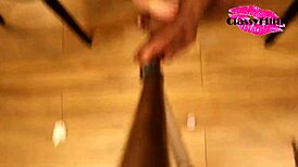 Double foot rub by sexy milfs