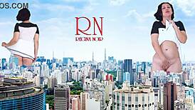 Can you believe this giant lady with no panties in the city?