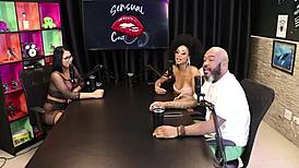 Safada flashes tits while chatting gang bang and dp tricks with Tifany Rocha!