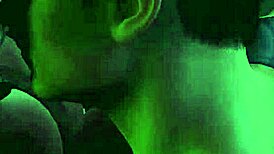 我在俱乐部感觉狂野操热逼3D hentai群交