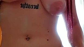 Amateur girl masturbates to unlimited orgasms in shower