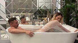 厕所骚货吞精骑小翘臀套大屌