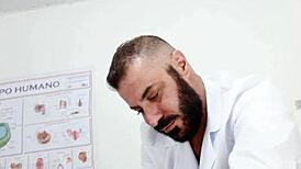 Massage session turns into hardcore gay threesome with monster cocks 😈