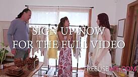 Hey, wanna join freeuse fun at the thrift store with Ava Davis and Cassie Del Isla?