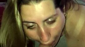 una rica chupadita me da esta putita y se la traga toda?