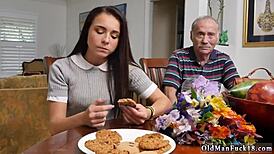 Young Solo Teen Fingering in HD, Riding That Old Wood!