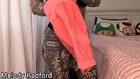 Big Tits Milf Melody Radford Rocks Gym Tights in Bedroom