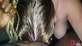 金发人妻上班吸邻居大黑屌