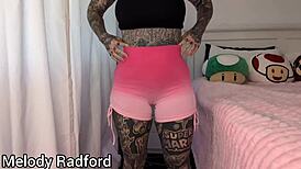 Big Tits Milf Melody Radford Rocks Gym Tights in Bedroom