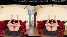 Stephie Staar Flexibly Masturbates To Orgasm