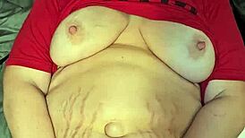 milf cums with big tits ans big orgasm