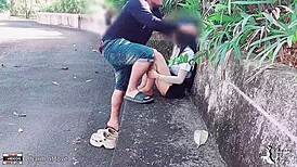 Student Fucks Girlfriend on Show in the Park with Rough Outdoor Action