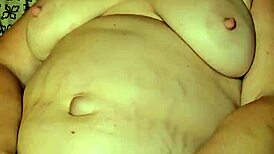 i buster her pussy with a dildo and she cums so hard