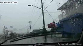 teen hottie fingering herself in the car 😍