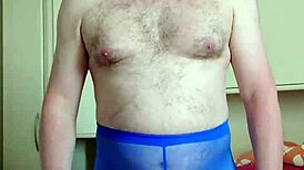 fun in blue leggings with pantyhose feet fetish and dirty talk