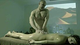 Luca Borromeo Gives A Sensual Erotic Massage 😍