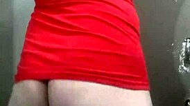 i’m obsessed with this fat booty tranny’s moves