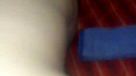 拉丁人妻老公不在上班被操