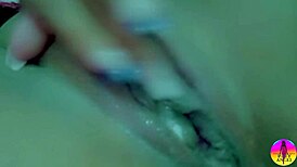 Single puts sex toy in aggressive anal homemade milf scene