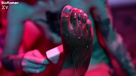 Cutie Piie Rubs Popsicle On Her Bare Feet