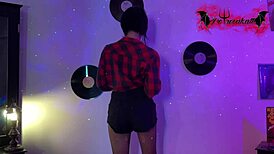 The delicious pin up girl gets fucked in a sloppy taboo encounter with dirty talk and humiliation.