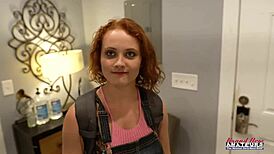 Yo, check petite ginger Luna Parish finger deep and stuff a dildo in! 😍