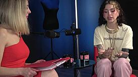 费多拉·莫雷利，想听我后台辣妹秘密吗？