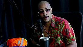 Hey, wanna see Nego Catra’s wild first film with public handjob tips?