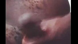 看我直播撸大黑屌自拍！