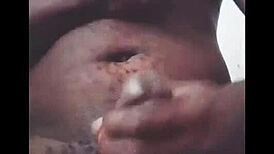 看我直播撸大黑屌自拍！