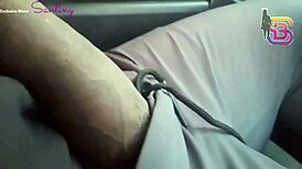 Quase Que Corno Policial Vê Esposa Dando Dentro do Carro Para Pau Gigantesco